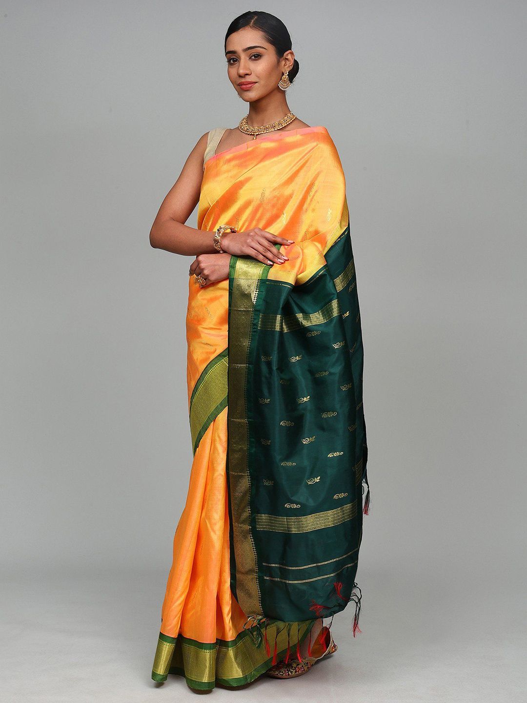 Floral Woven Design Zari Pure Silk Saree From Kumbakonam - Image 2