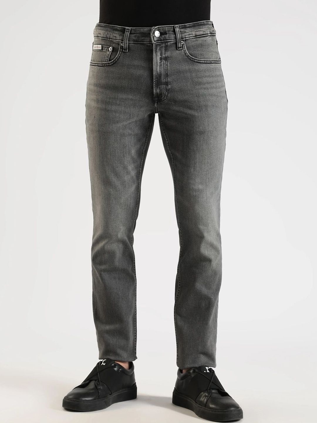 NEW Calvin Klein Jeans Men Slim Fit Mid-Rise Light Fade Jeans