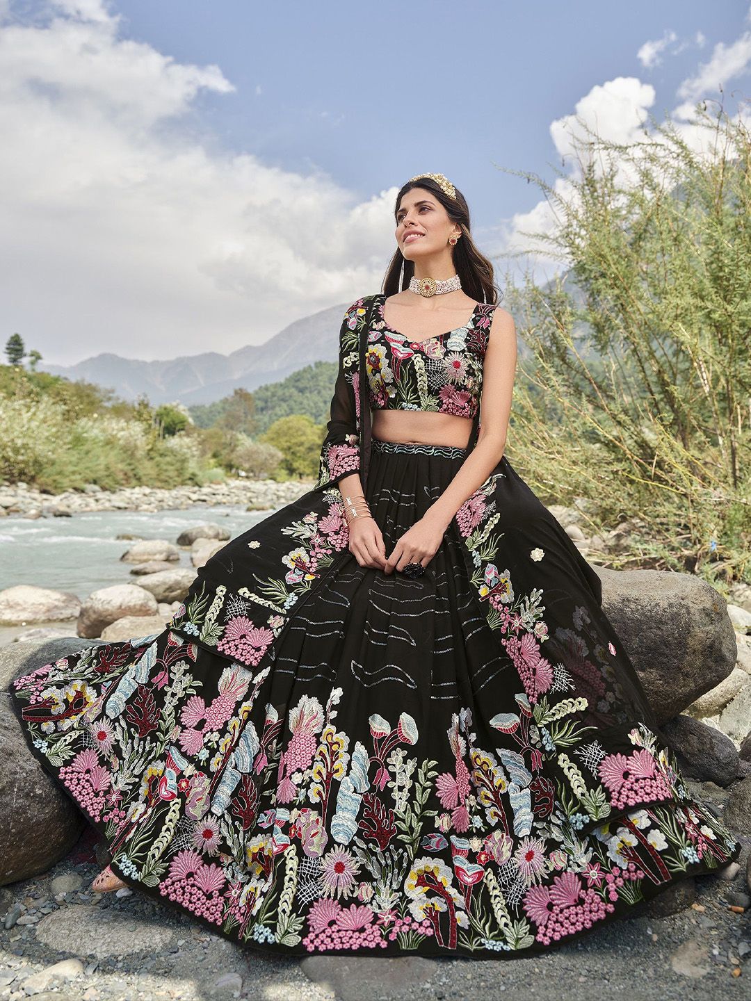 DIVINE EXIM Embroidered Thread Work Semi-Stitched Lehenga & Unstitched Blouse With Dupatta