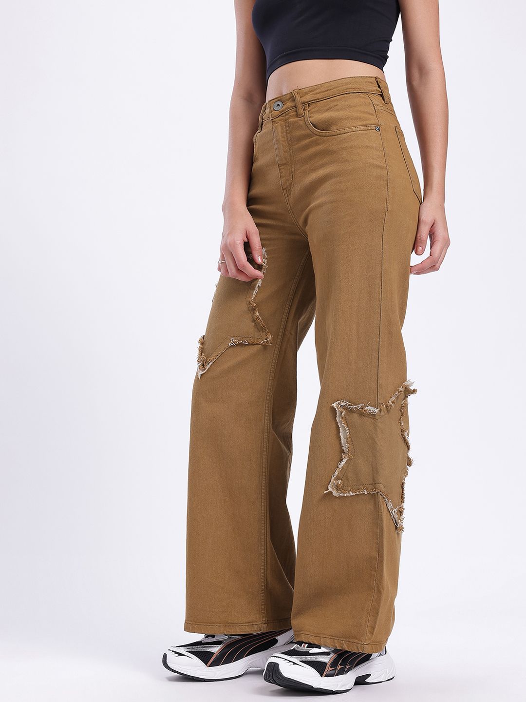 Women Frayed Star-Applique Wide-Leg Jeans - Image 3