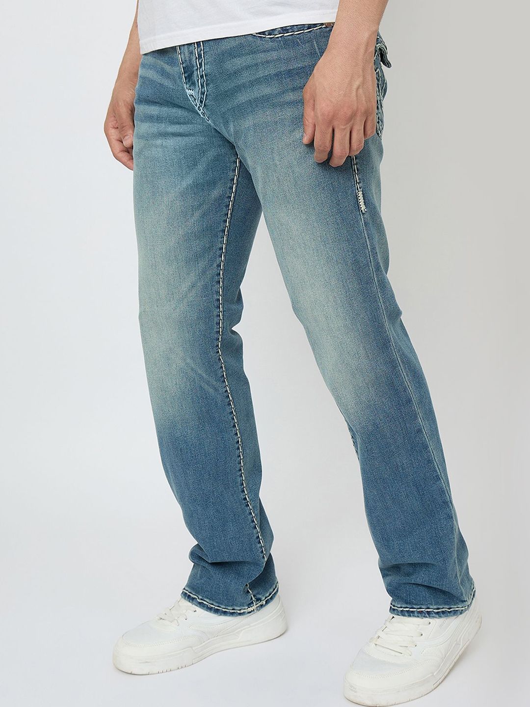 Men Straight Fit Mid-Rise Heavy Fade Jeans - Image 4