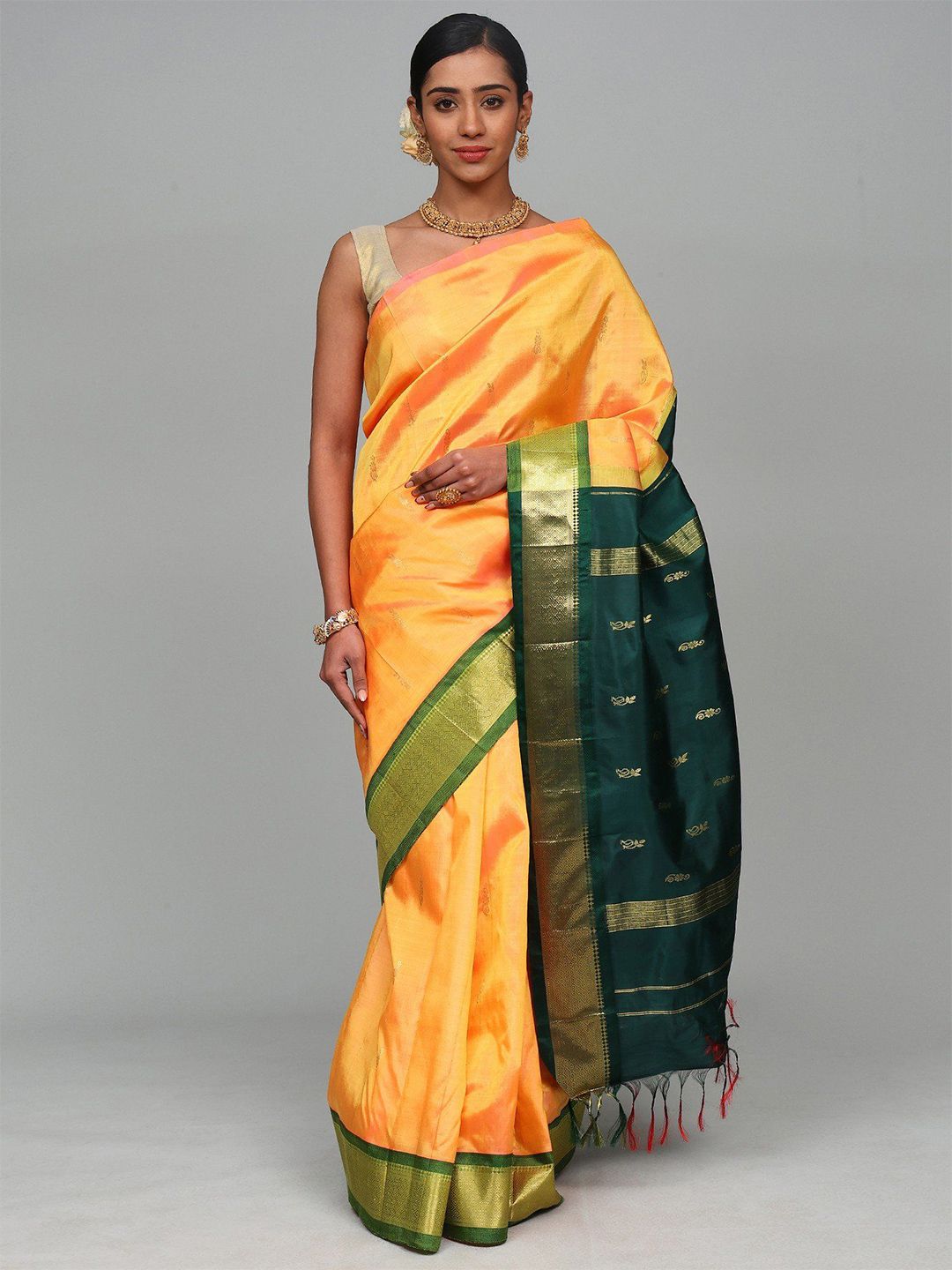 Floral Woven Design Zari Pure Silk Saree From Kumbakonam