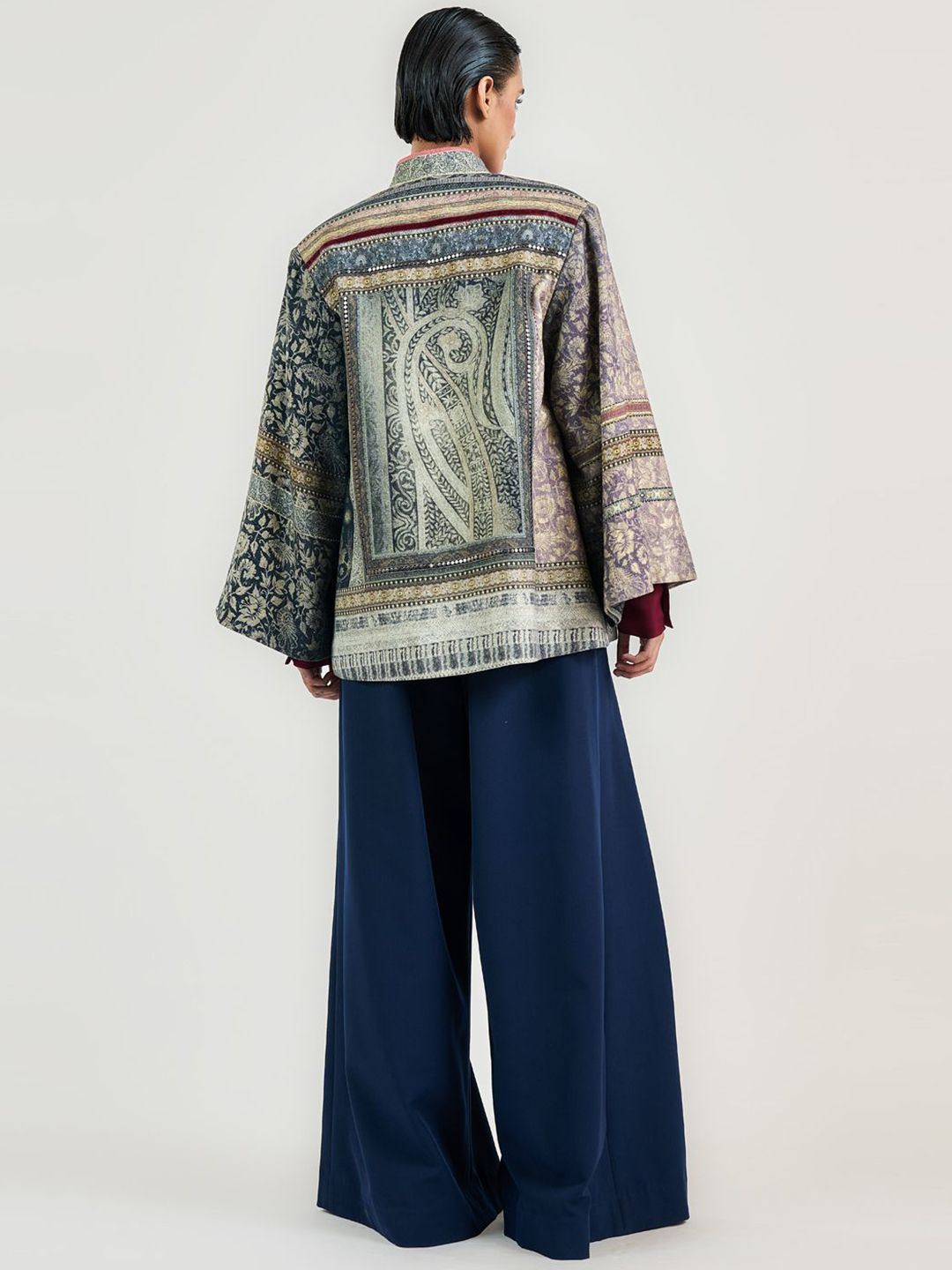 Women Floral Printed Tailored Jacket with Sequinned - Image 2