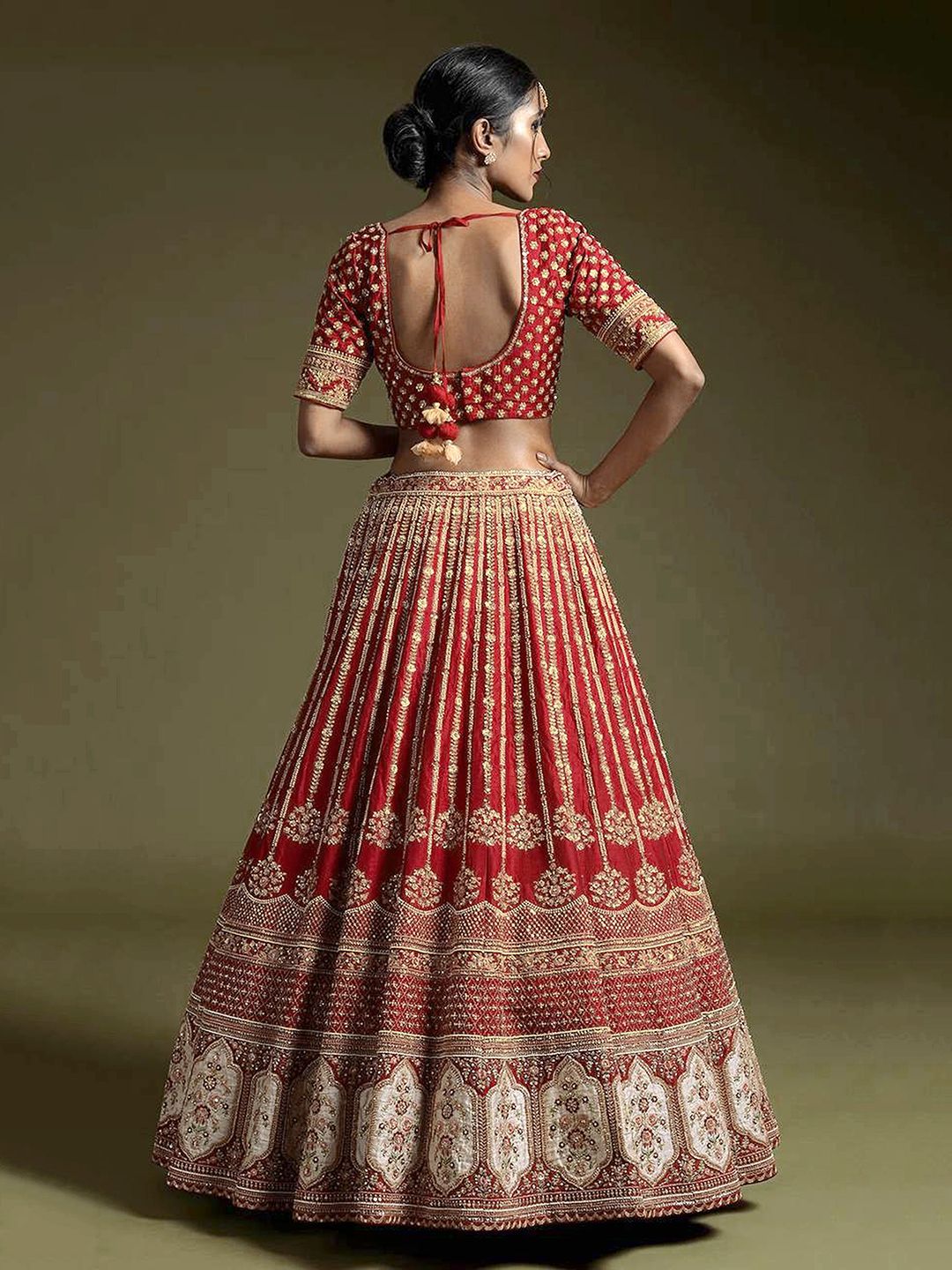 Trendmalls Embroidered Sequinned Semi-Stitched Lehenga & Unstitched Blouse With Dupatta - Image 2