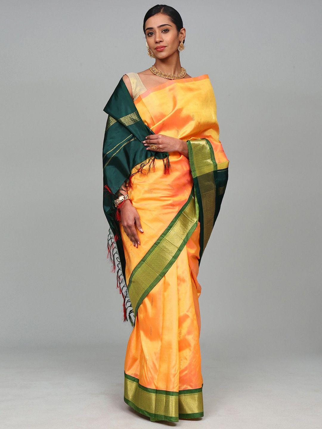 Floral Woven Design Zari Pure Silk Saree From Kumbakonam - Image 4