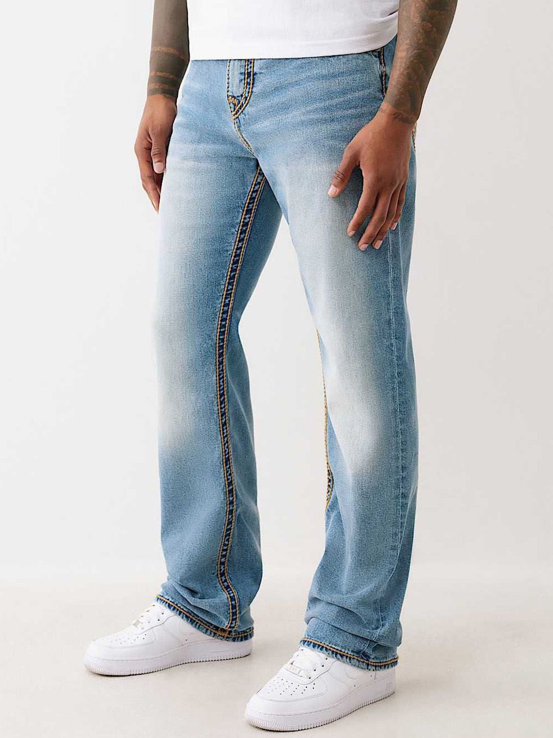 Men Straight Fit Mid-Rise Low Distress Light Fade Jeans - Image 2