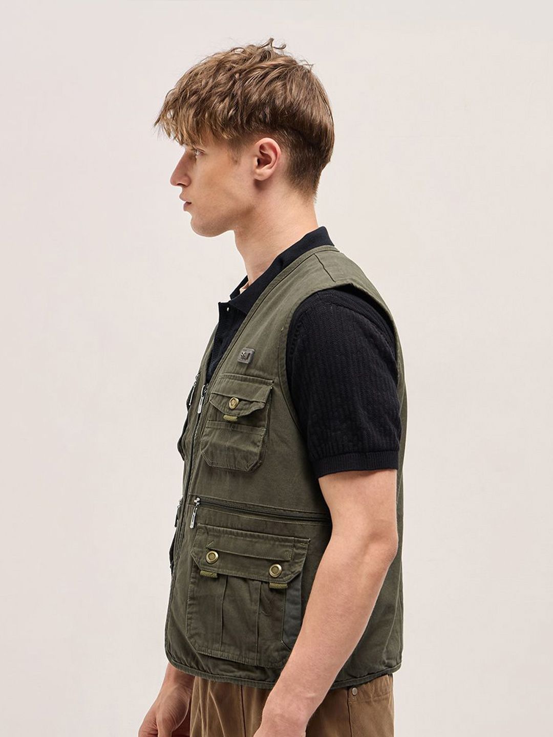 Men Collarless Solid Cotton Casual Gilet Jacket - Image 3