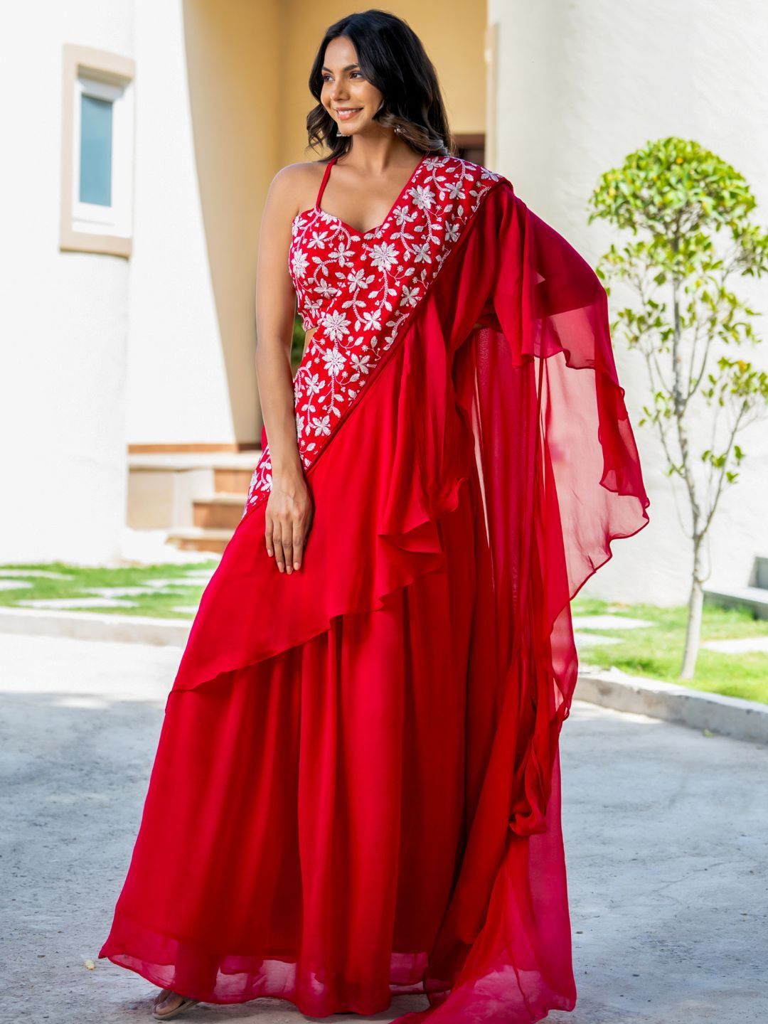 HOUSE OF JAMOTI Floral Embroidered Saree