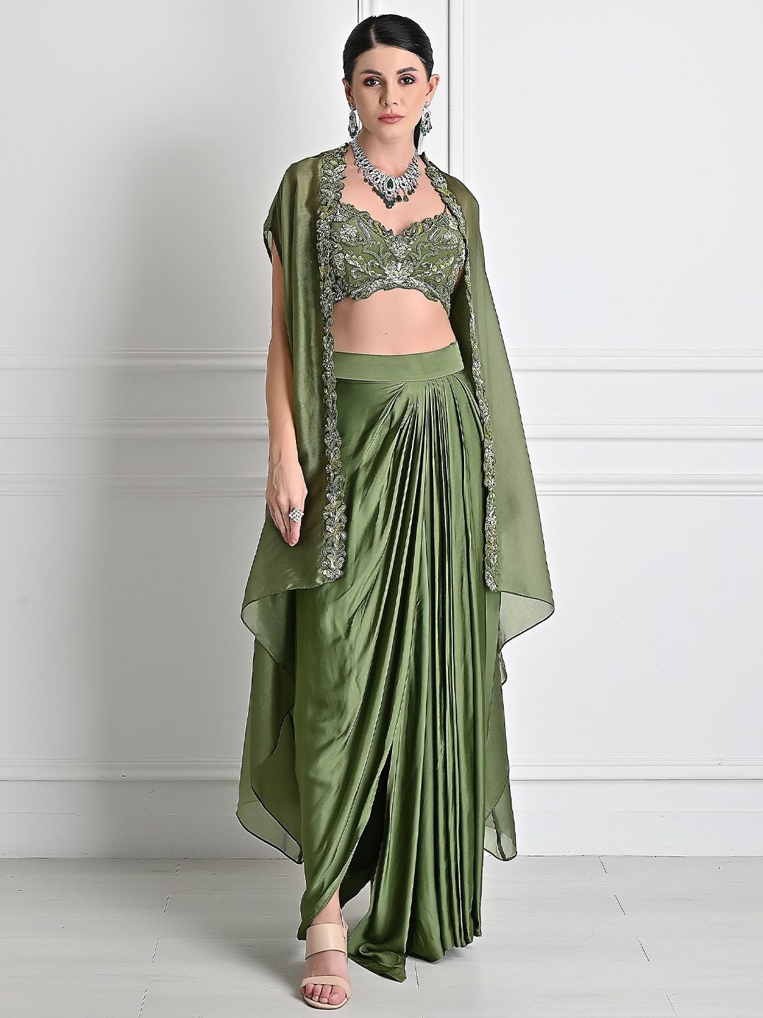 ONE KNOT ONE ONE KNOT Embroidered Thread Work Made to Measure Lehenga & Blouse With Dupatta