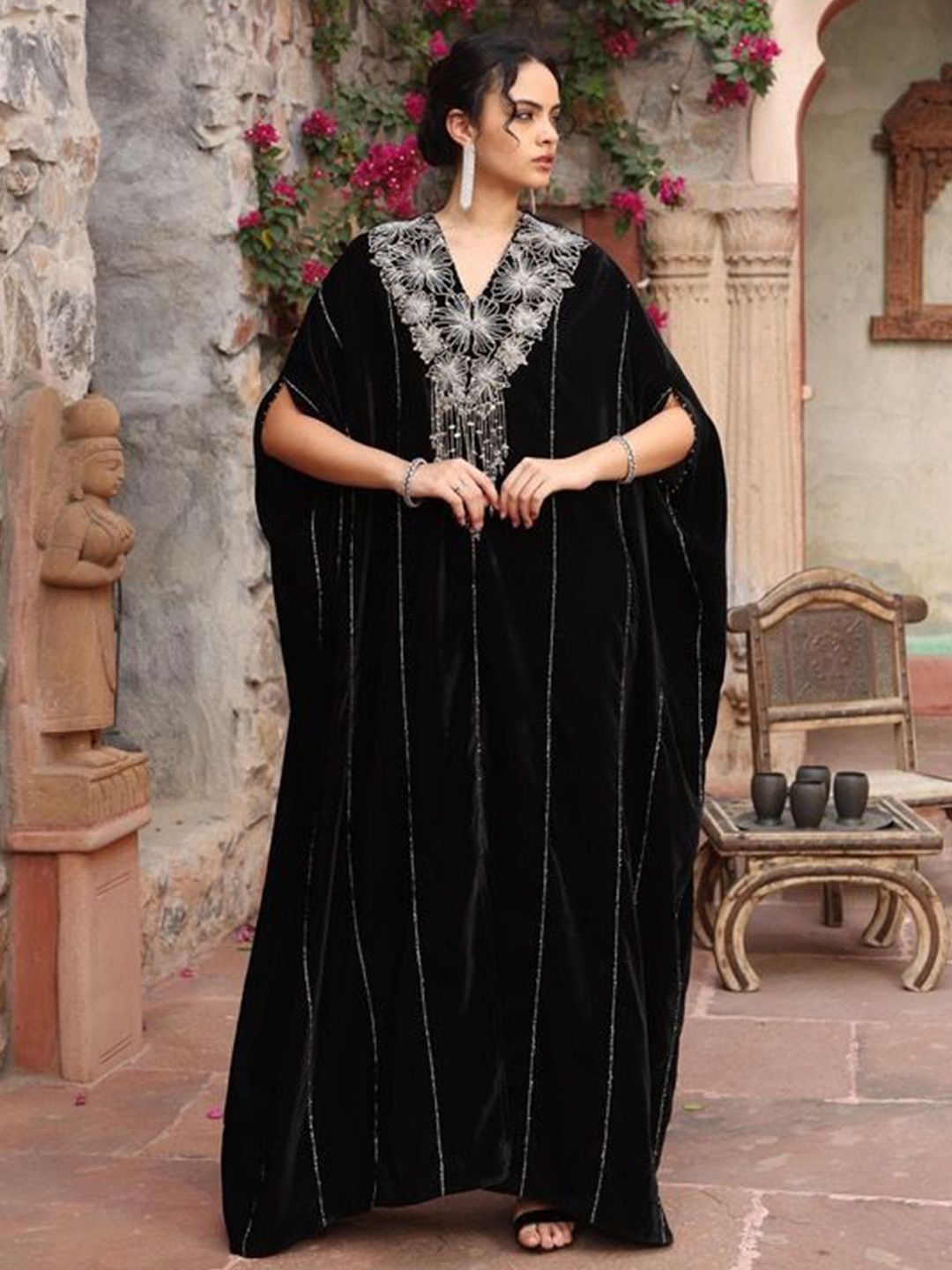 AJIESH OBEROI Women Embroidered Velvet Sheath Dress